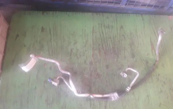 Nissan Primera Air conditioning (A/C) pipe/hose