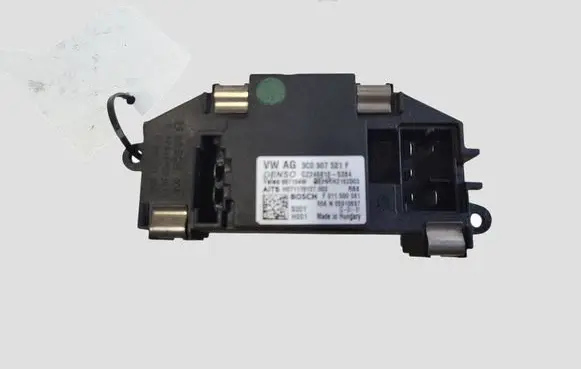 Skoda Octavia Mk2 (1Z) Heater blower motor/fan resistor 3C0907521F CZ268105384