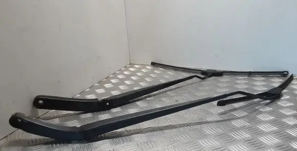 Chrysler Grand Voyager V Front wiper blade arm 24030777 24030776