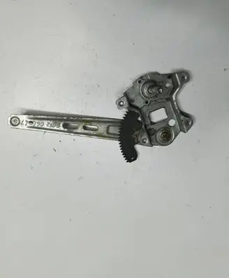 Hyundai Getz Rear window lifting mechanism without motor 