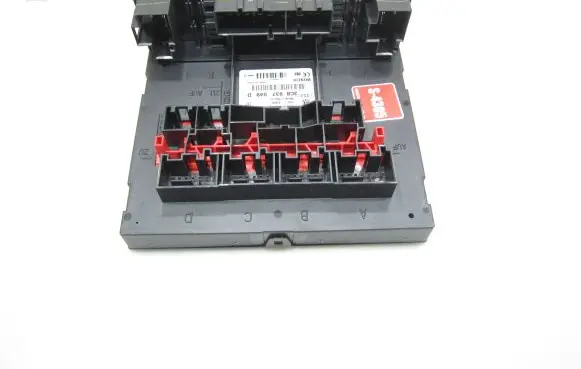 Volkswagen Golf V Comfort/convenience module 3C8937049D 01058299 F005V00744