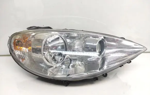 Peugeot 807 Headlight/headlamp 1401106180 89901929 89030461