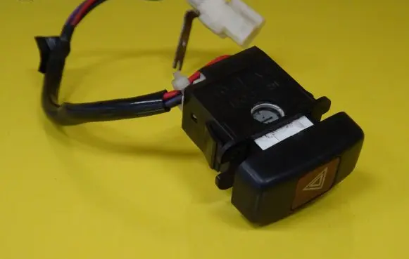 Mazda 323 F Hazard light switch