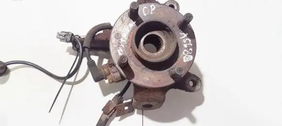 Nissan Almera Front wheel hub