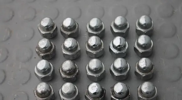 Hyundai i30 Nuts/bolts NAKRETKIFELGI30III