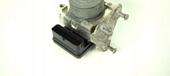 Mercedes-Benz C W205 ABS Pump A2054313112