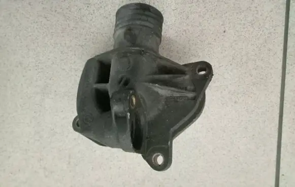 Land Rover Freelander Engine coolant pipe/hose 2247732