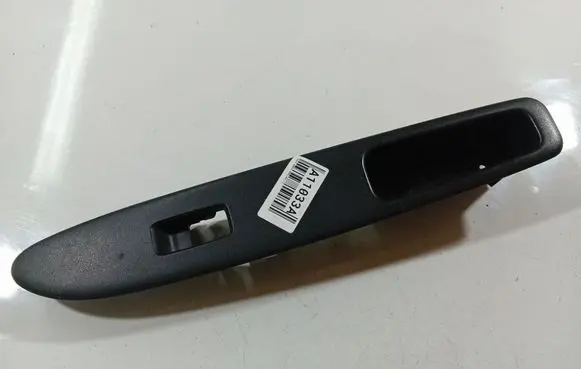 Toyota Avensis Verso Front door window switch trim 7423144190 74231-44190