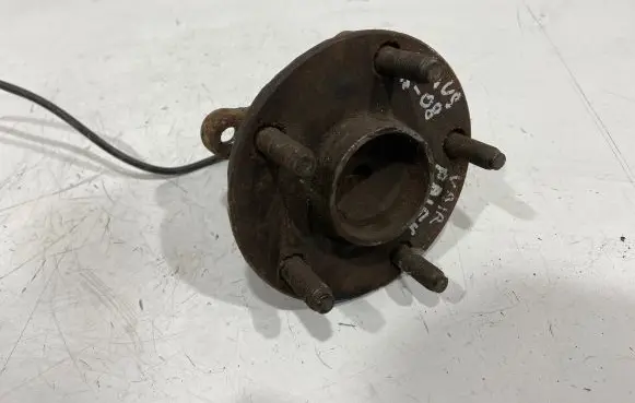 Lexus IS 220D-250-350 Front wheel hub spindle knuckle