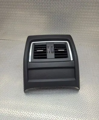 BMW 4 F36 Gran coupe Rear air vent grill 9207330