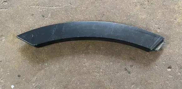 Rear door trim (molding)