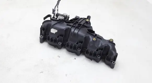 Volkswagen Tiguan Intake manifold 03L129711BC 1051359S04