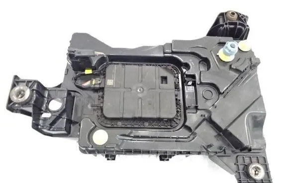 Citroen C4 SpaceTourer AdBlue liquid reservoir 9818559280