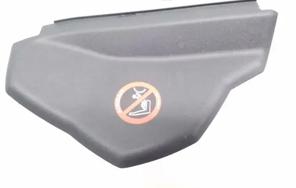 Mercedes-Benz E A207 Dashboard side end trim A2076800489