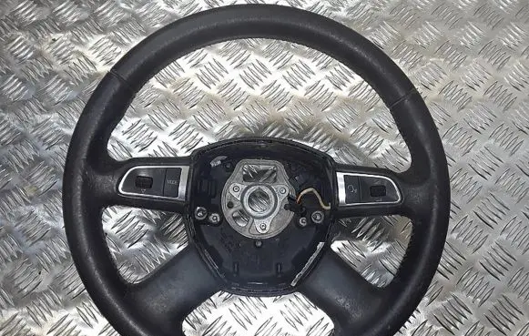 Audi A3 S3 8P Steering wheel
