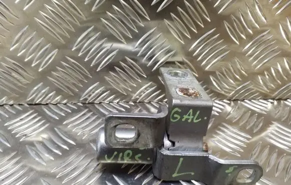 Rear door upper hinge