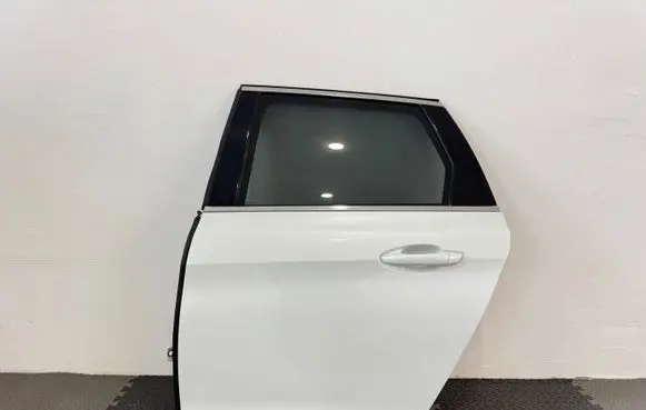 Peugeot 308 Rear door
