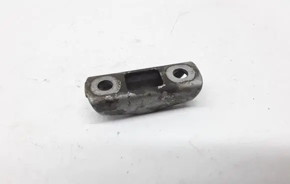 Jeep Cherokee Fuel Injector clamp holder