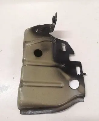 Citroen C4 I Picasso Fender mounting bracket 538331A