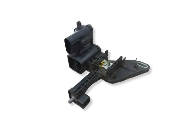 BMW 1 F20 F21 Battery relay fuse 9296149 19320000001 02082013