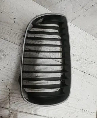 BMW 1 E81 E87 Front grill