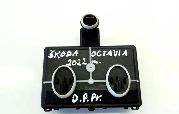Skoda Octavia Mk4 Door control unit/module 5Q4959393H