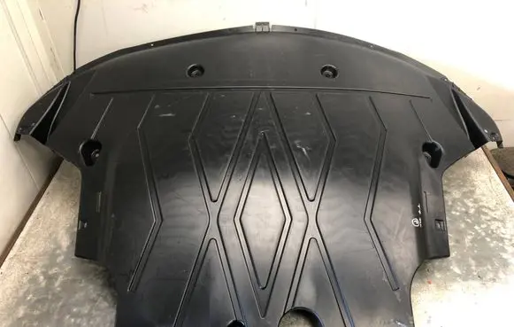 Volkswagen Multivan T7 Engine splash shield/under tray 7T0825453E-BILI 7T0825453E