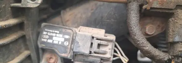 Ford Mondeo Mk III Air pressure sensor 026123044 1s7a9f479ab