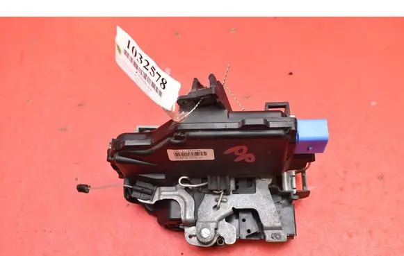 Skoda Roomster (5J) Front door lock 5J1837016A