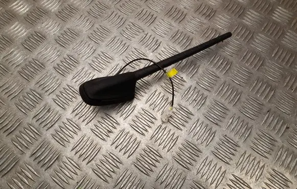Opel Combo E Aerial GPS antenna 9817551380