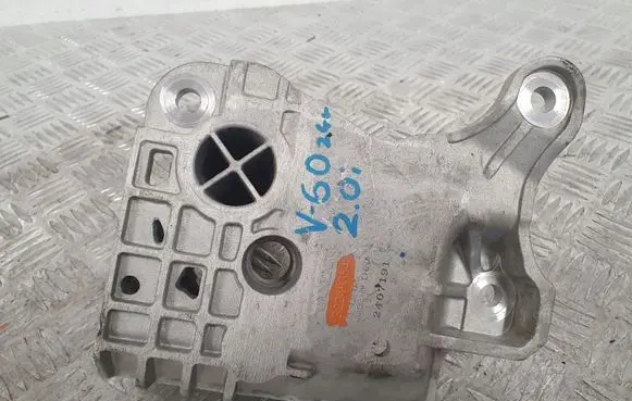 Volvo XC60 Engine mount bracket 32249354