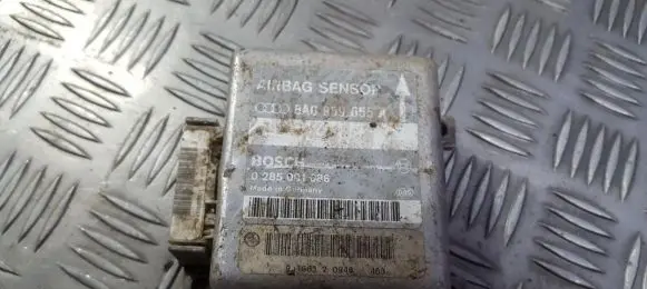 Audi A4 S4 B5 8D Airbag control unit/module 8a0959655a 0285001086