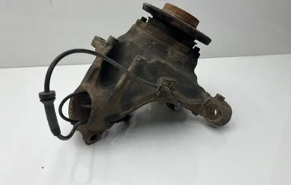 BMW X3 F25 Front wheel hub
