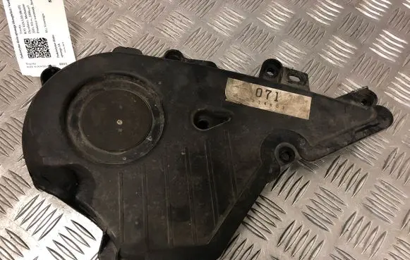 Toyota RAV 4 (XA20) Timing belt guard (cover) 9095001357A