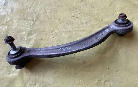 Mercedes-Benz C AMG W204 Rear control arm 20409F12