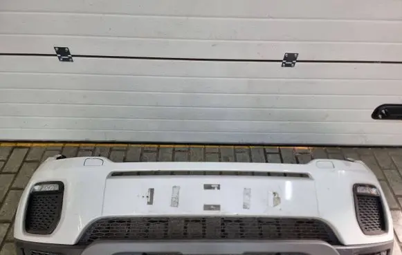 Land Rover Evoque I Front bumper GJ3217F003A GJ3215K872A