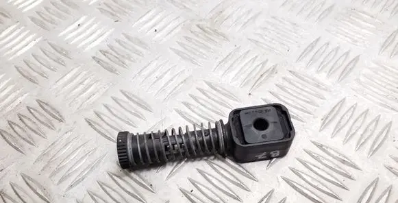 Volkswagen PASSAT B7 Gear shift rod 1K0711761B