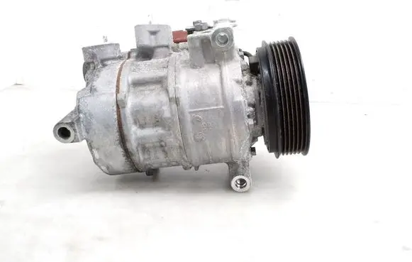 Volkswagen Golf VIII Air conditioning (A/C) compressor (pump) 3Q0816803D