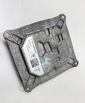 Audi A4 S4 B8 8K Headlight/headlamp 1307329218 10EEG080080