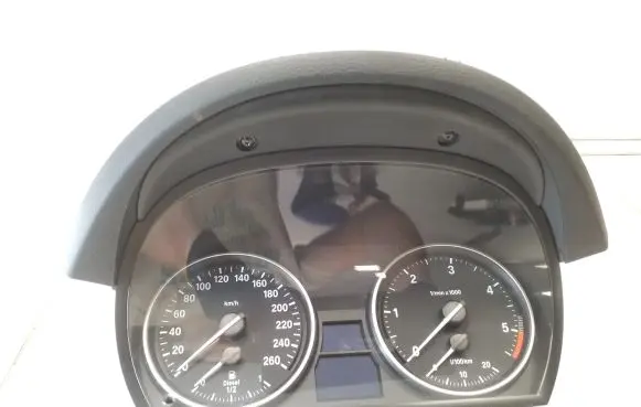 BMW X1 E84 Speedometer (instrument cluster) 918736901