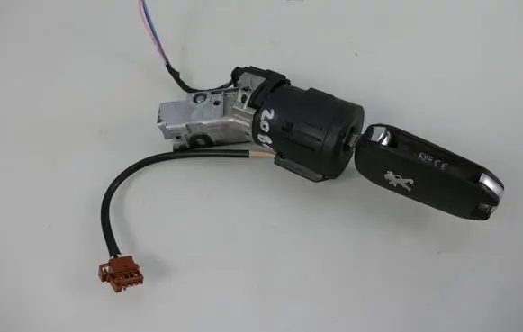Peugeot 208 Ignition lock