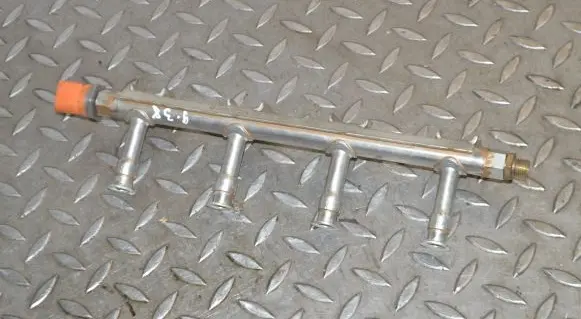 Volkswagen Polo V 6R Fuel main line pipe 03F133320C 06J906051D