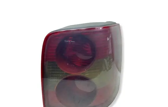 Volkswagen PASSAT B5.5 Rear/tail lights 147869KASACJA 147869