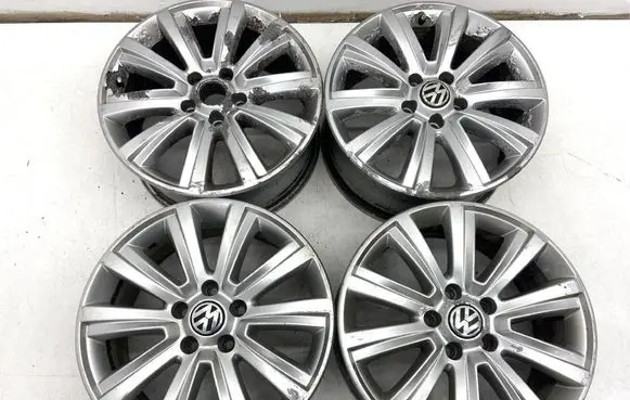 Volkswagen Amarok R18 alloy rim 2H0601025B