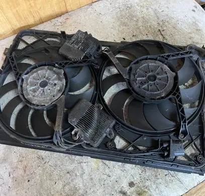 Volkswagen Phaeton Electric radiator cooling fan 885002757 03107840