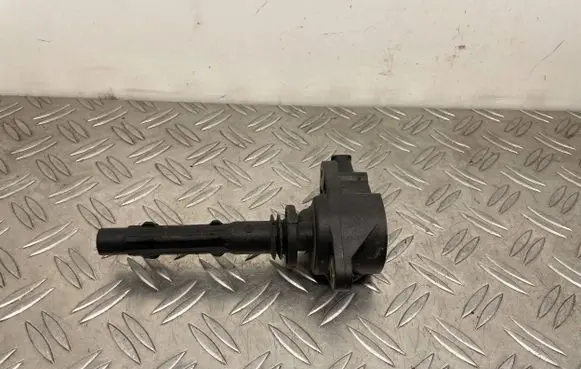 Mercedes-Benz GL X164 High voltage ignition coil A0001502780