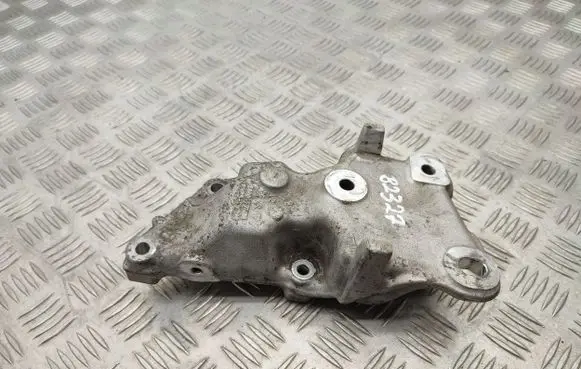 Citroen C1 Engine mounting bracket 12325YV020