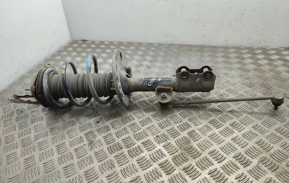 Toyota RAV 4 (XA40) Front shock absorber/damper