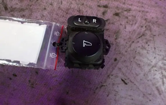 Honda Civic Wing mirror switch 