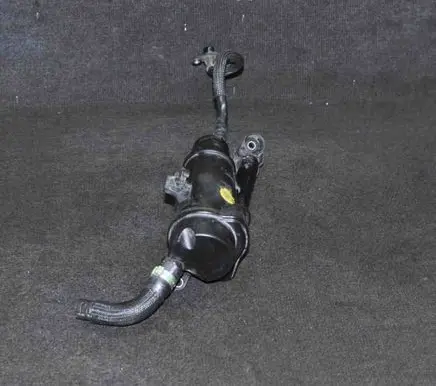 Opel Insignia A Oil filter cover 